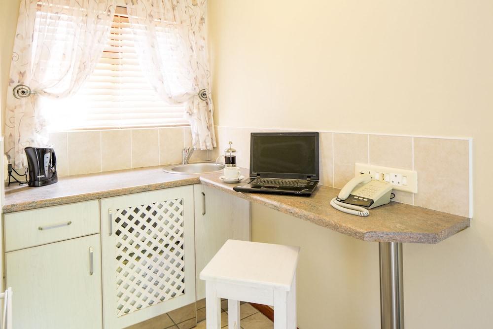 Kingfisher Guesthouse Port Elizabeth Exterior foto
